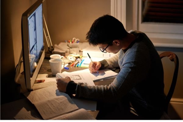 Como Escolher o Melhor Aplicativo para Estudo de Concursos Públicos